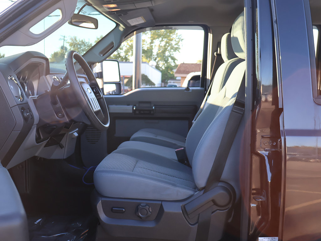 Used 2015 Ford F250 XLT w/ XLT Premium Package AWD/4WD image 20