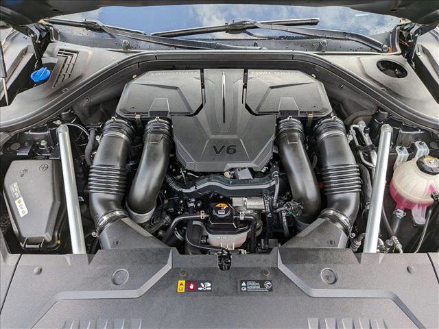 Used 2023 Genesis GV70 3.5T Sport w/ Sport Prestige Package image 25