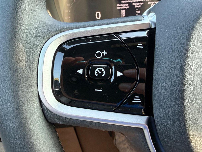 New 2026 Volvo XC60 T8 Plus w/ Climate Package AWD/4WD image 13