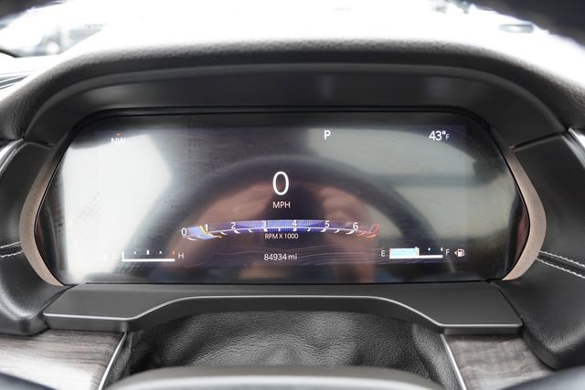 Certified 2022 Jeep Grand Cherokee Limited w/ Luxury Tech Group II image 36