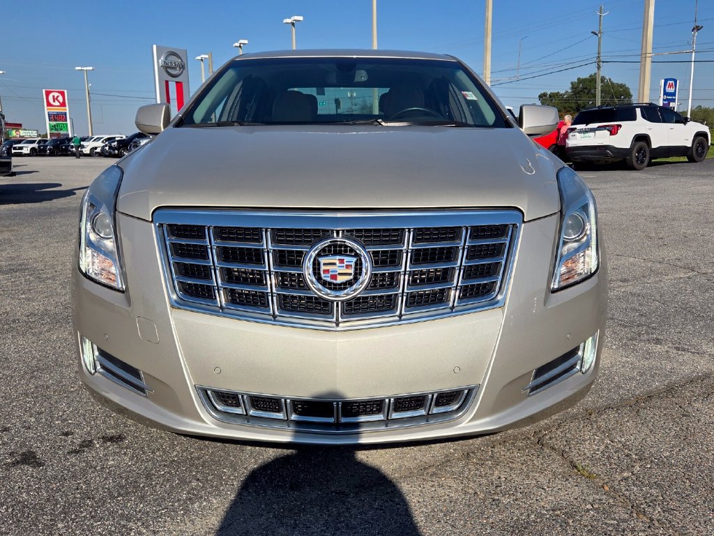 Used 2013 Cadillac XTS Luxury FWD image 16