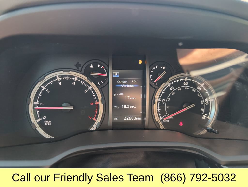 Used 2023 Toyota 4Runner TRD Off-Road Premium w/ Moonroof Package AWD/4WD image 17