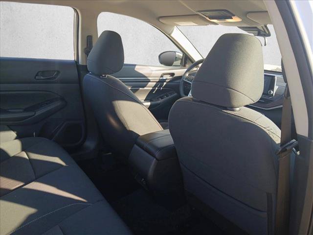 Used 2025 Nissan Altima 2.5 SV FWD image 22