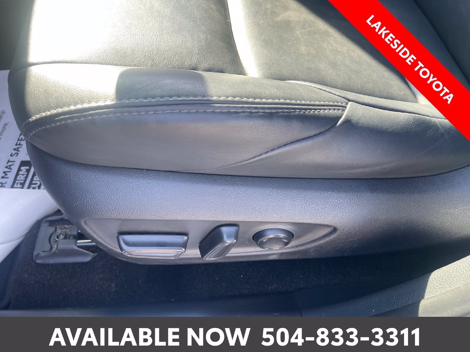 Used 2022 Toyota Venza XLE AWD/4WD image 27