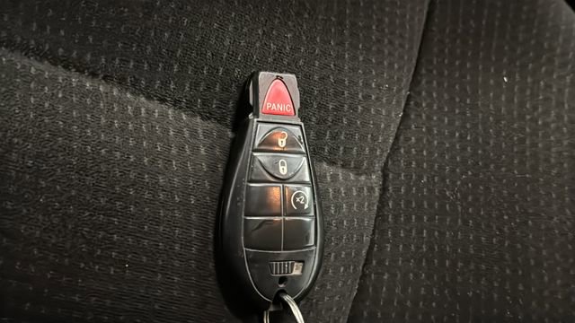 Used 2018 Dodge Grand Caravan SE image 20