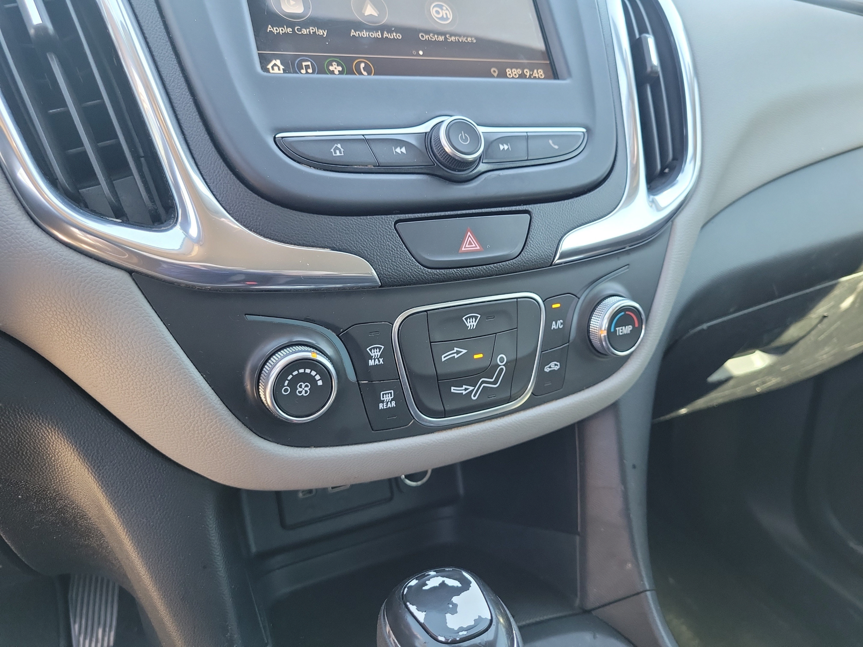 Used 2019 Chevrolet Equinox LS FWD image 18