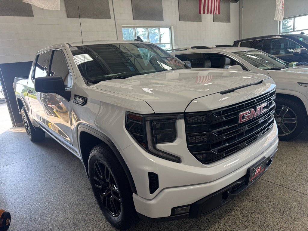 Used 2023 GMC Sierra 1500 Elevation w/ X31 Off-Road Package image 3