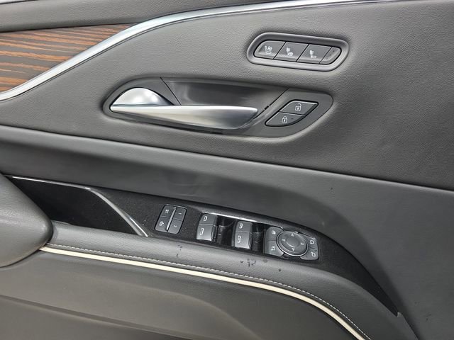 Used 2022 Cadillac Escalade Premium Luxury image 28