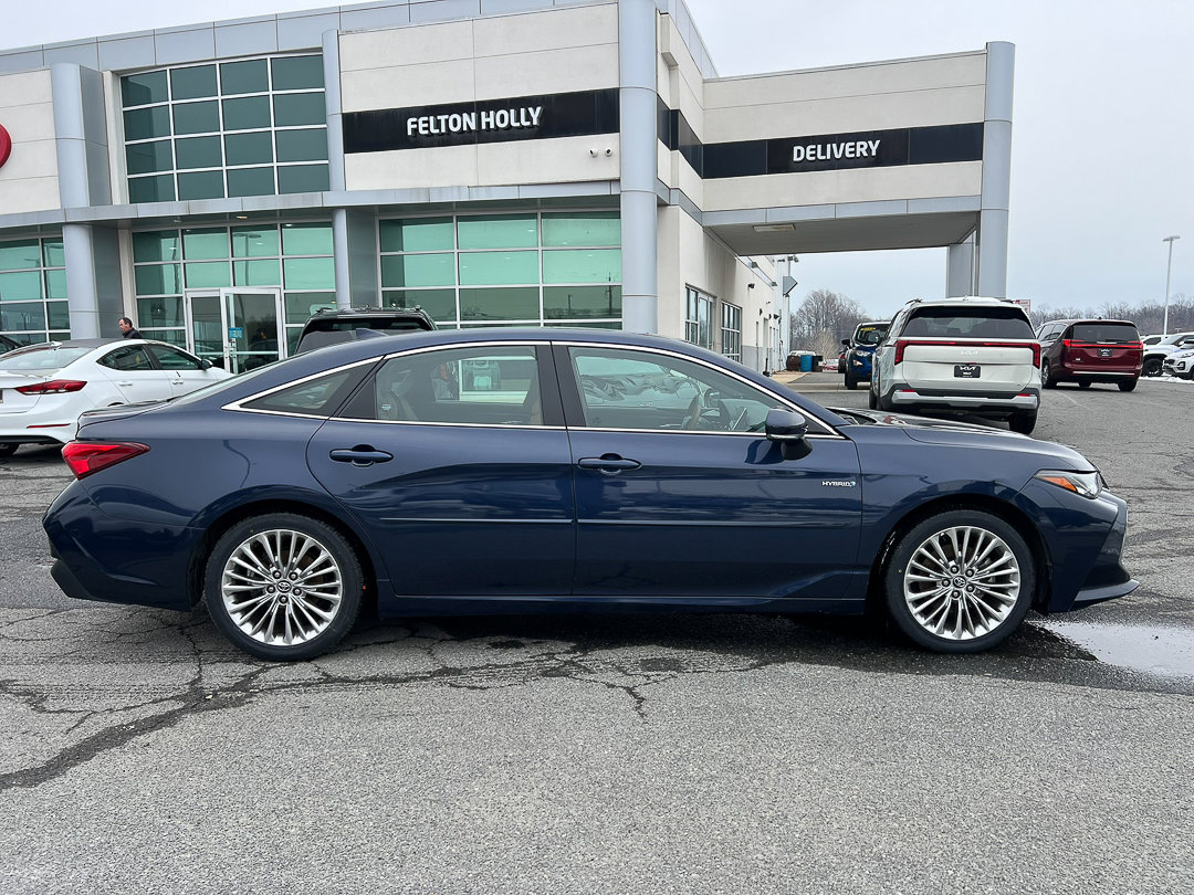 Used 2020 Toyota Avalon Limited w/ Advanced Safety Package image 7