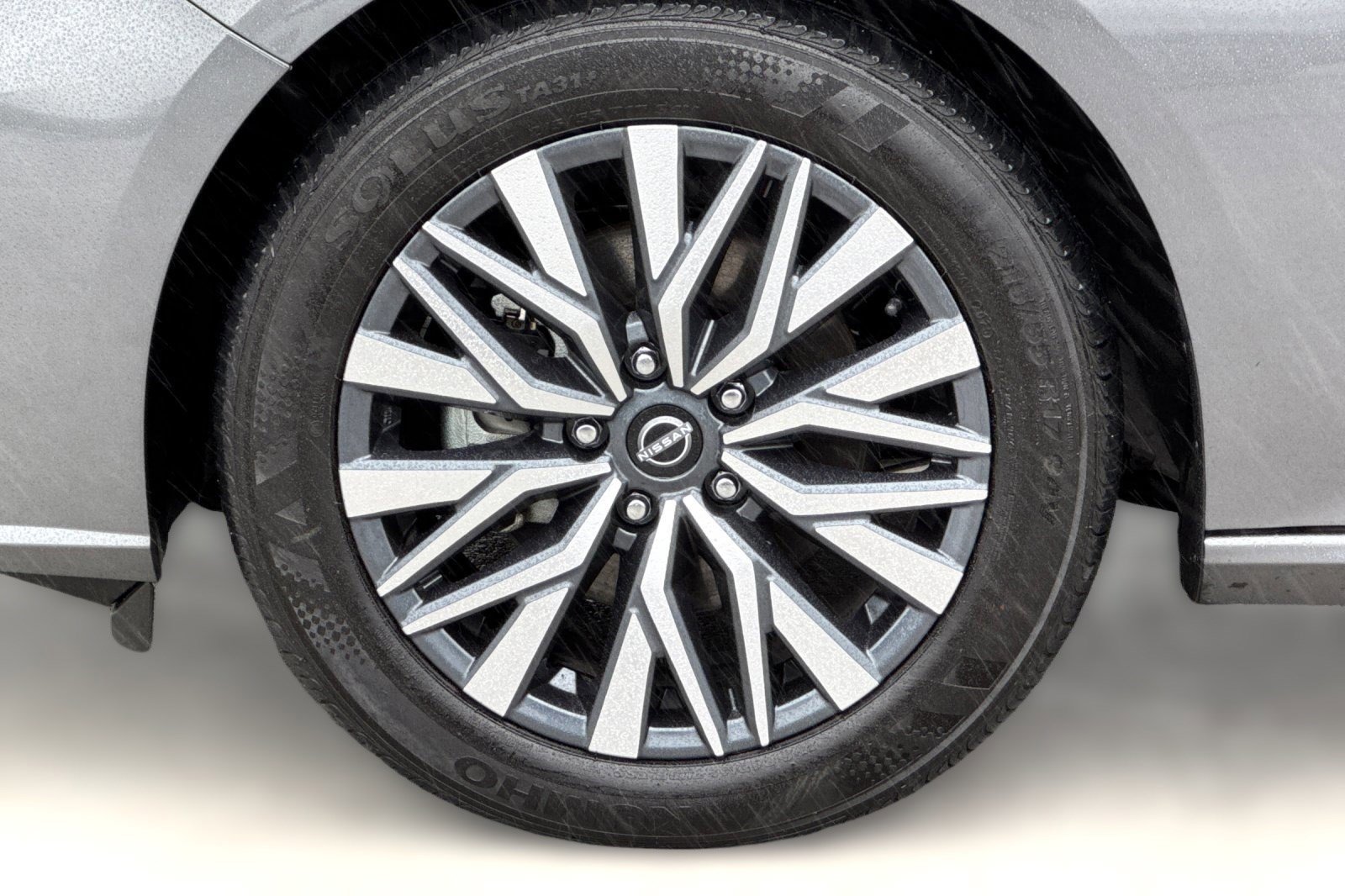 Used 2025 Nissan Altima 2.5 SV image 11