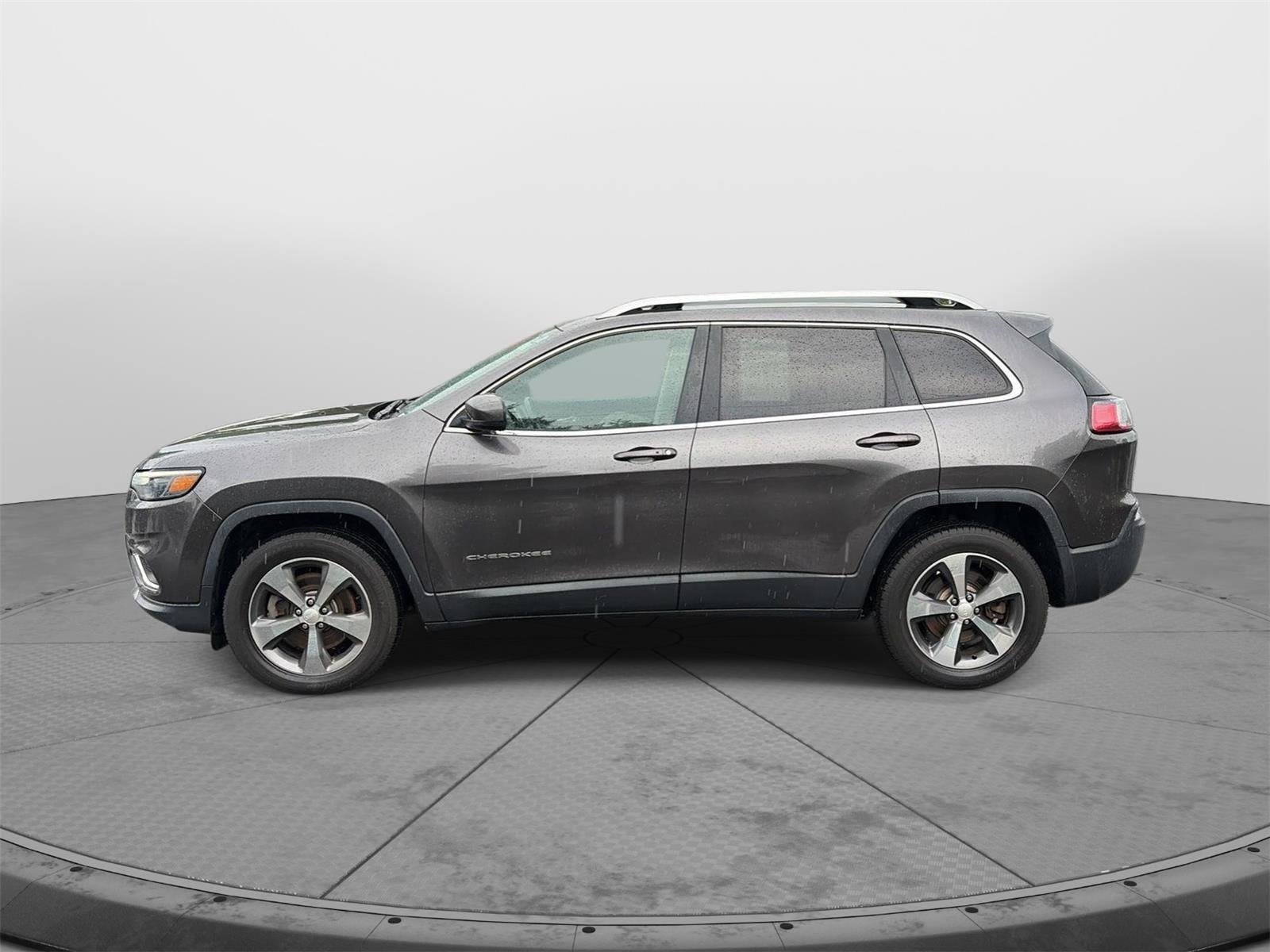 Used 2019 Jeep Cherokee Limited AWD/4WD image 8
