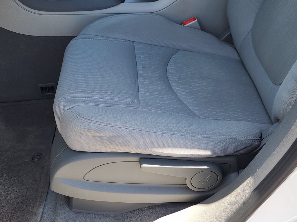 Used 2016 GMC Acadia SLE FWD image 22