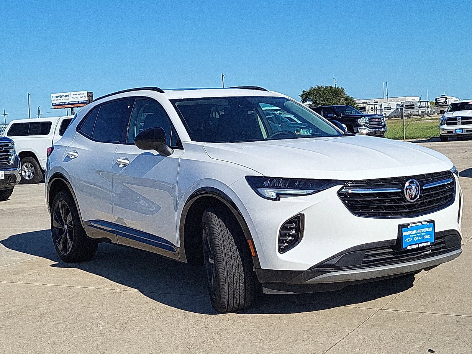Used 2023 Buick Envision Essence w/ Sport Touring Package image 3