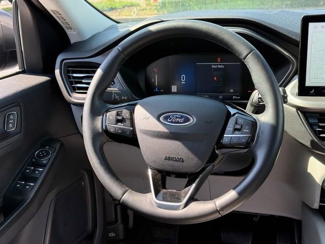 Used 2024 Ford Escape Active w/ Tech Pack #1 AWD/4WD image 13