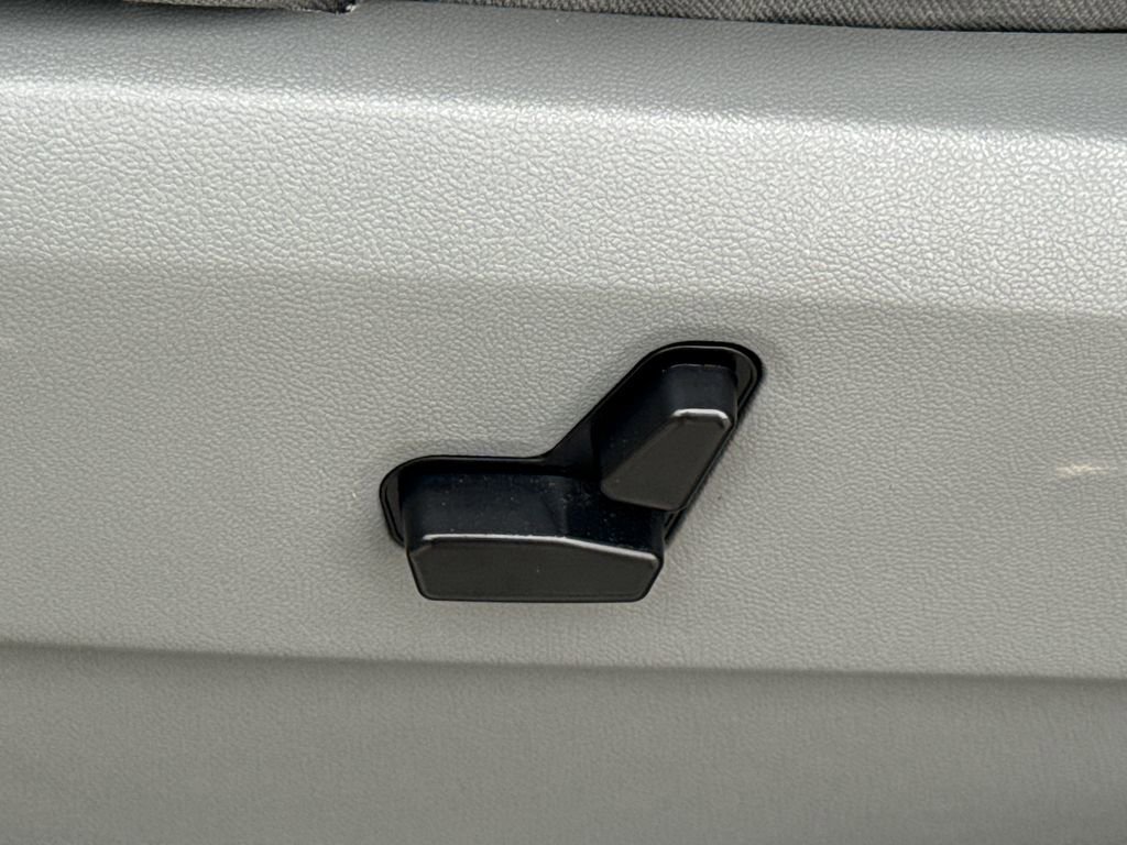 Used 2008 Dodge Grand Caravan SXT w/ Family Value Group image 21