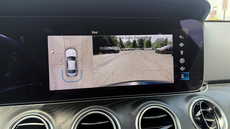 Used 2022 Mercedes-Benz E 350 Sedan w/ Driver Assistance Package image 31