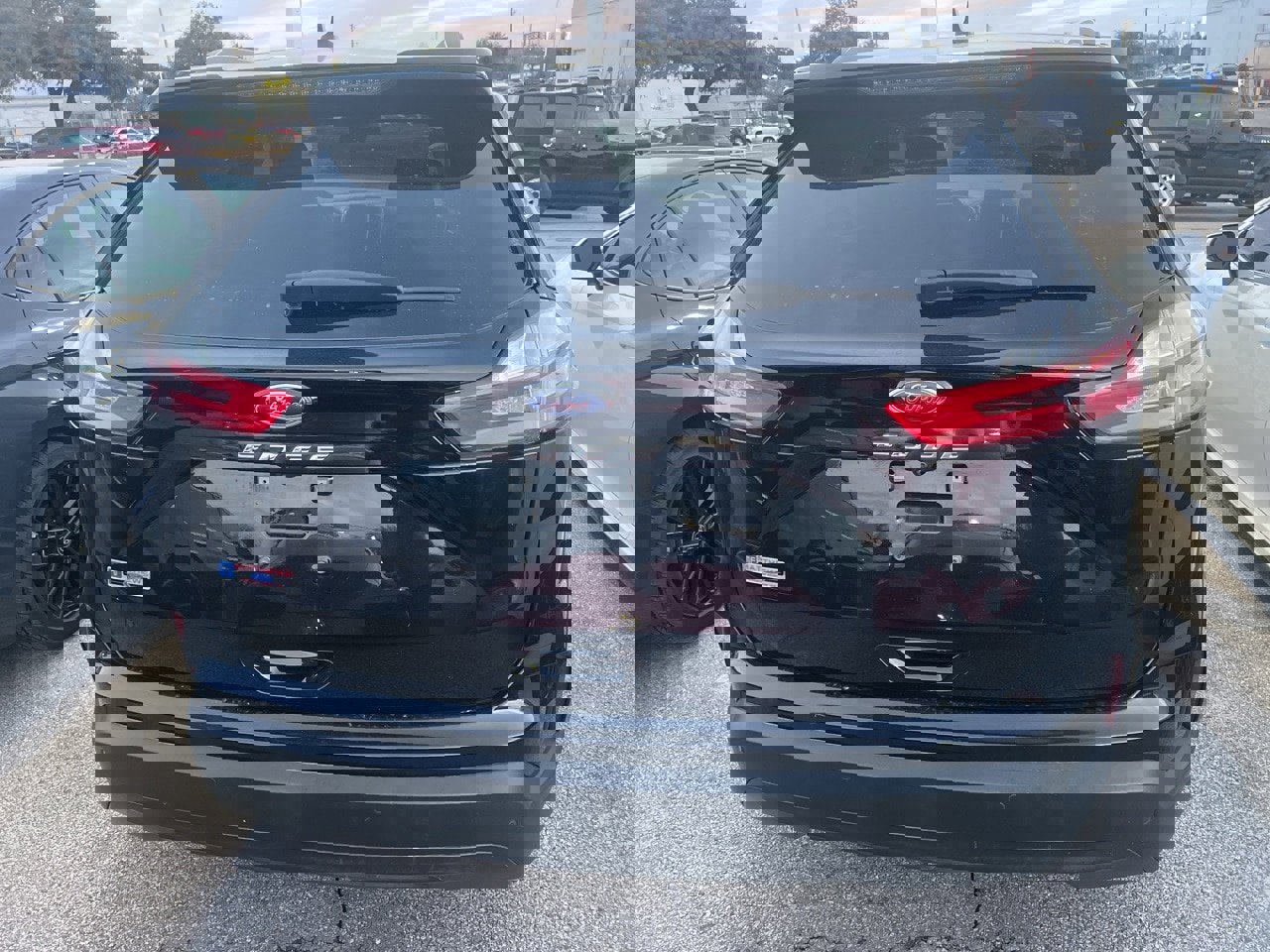 Used 2021 Ford Edge SE image 5