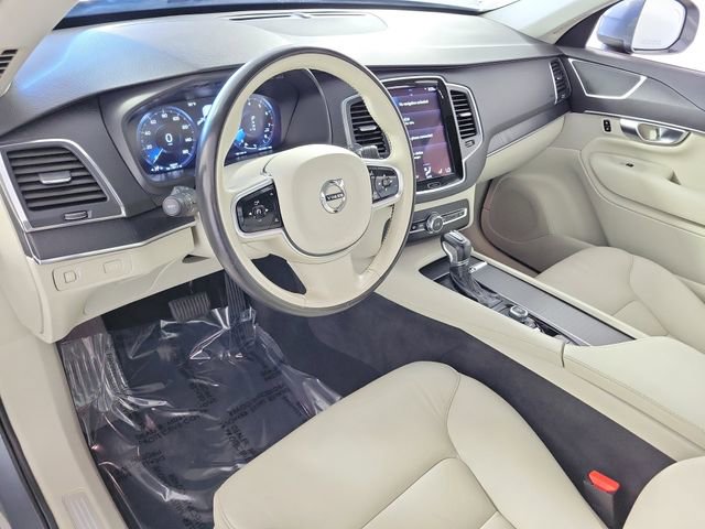 Used 2020 Volvo XC90 T5 Momentum AWD/4WD image 19