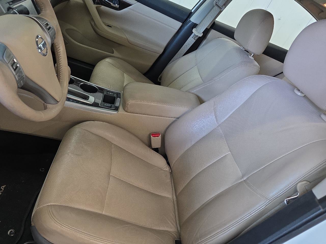 Used 2015 Nissan Altima 2.5 SL w/ Technology Package FWD image 26