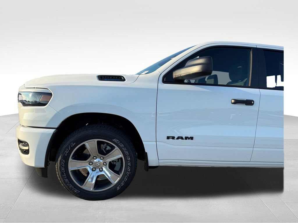 New 2026 RAM 1500 Express RWD image 23