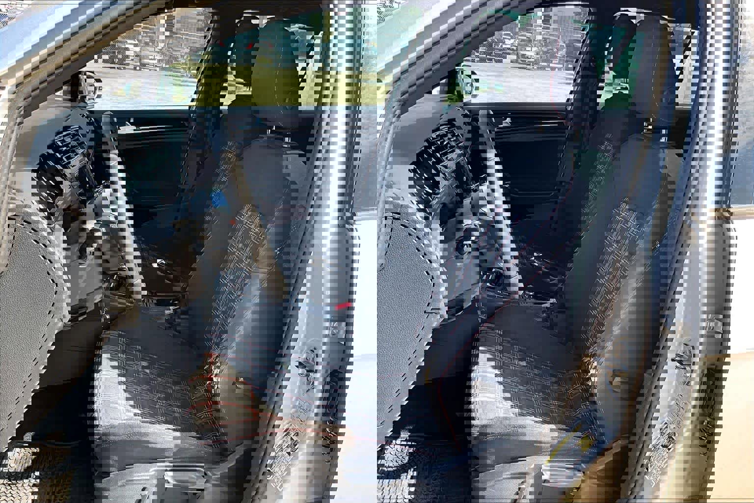 Used 2016 Volkswagen GTI S image 8