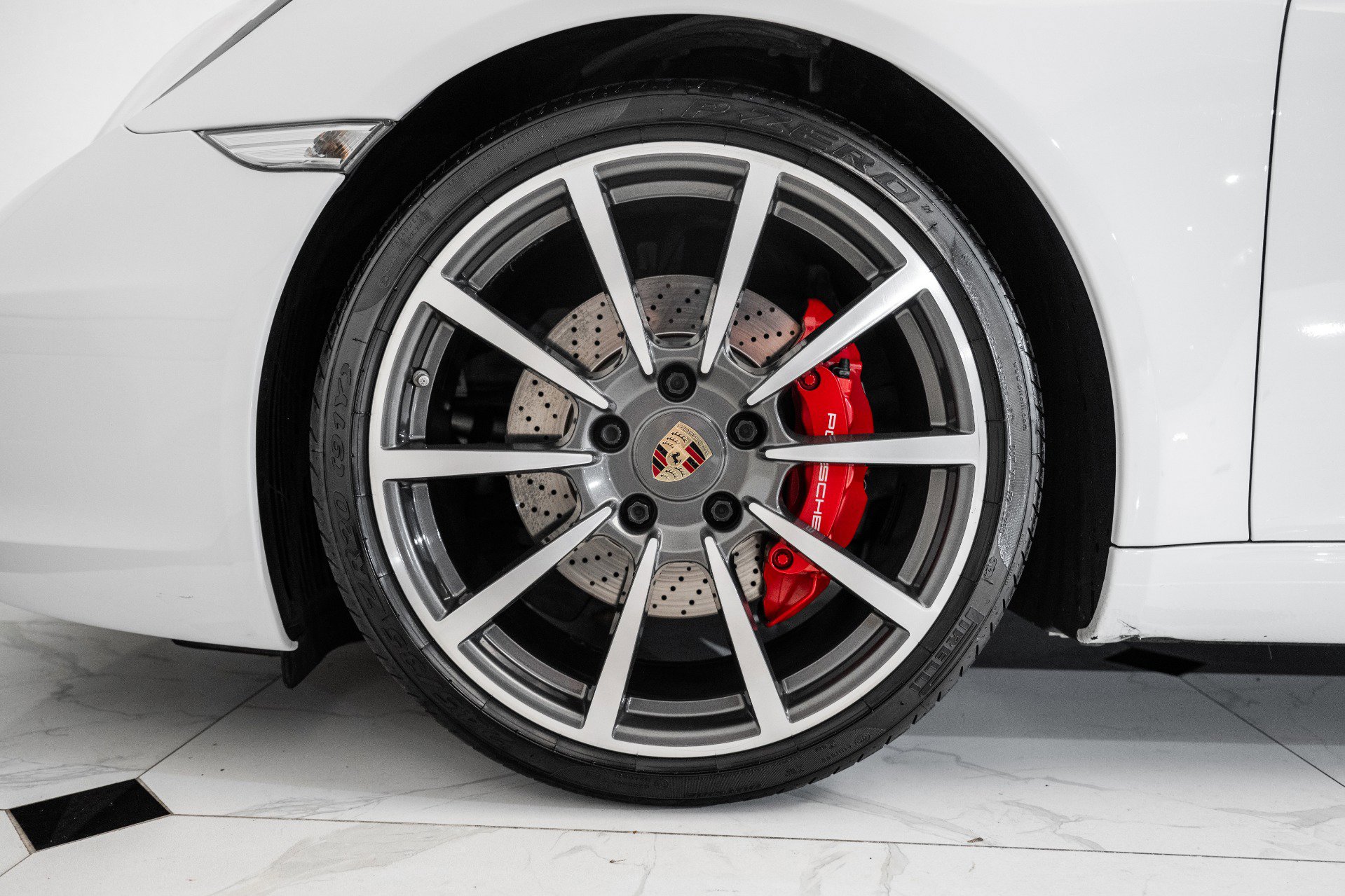 Used 2016 Porsche 911 Carrera S image 13