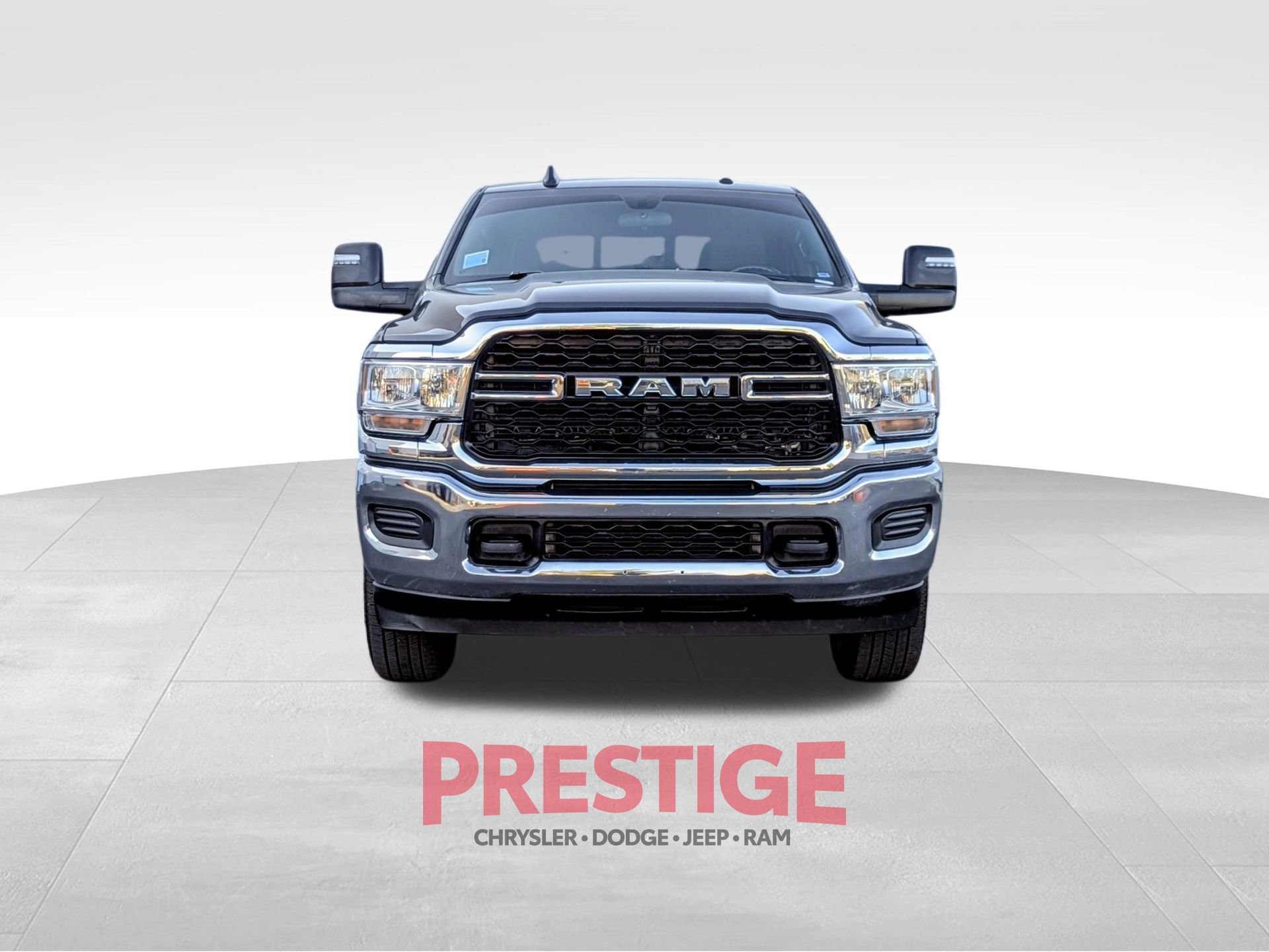Used 2024 RAM 2500 Tradesman w/ Chrome Appearance Group AWD/4WD image 3