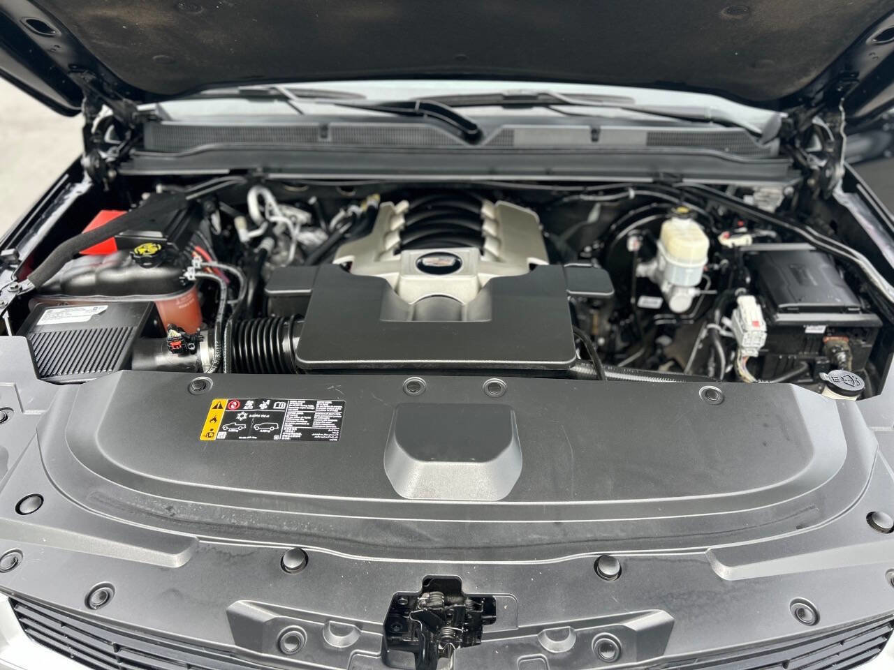 Used 2019 Cadillac Escalade Premium Luxury image 24