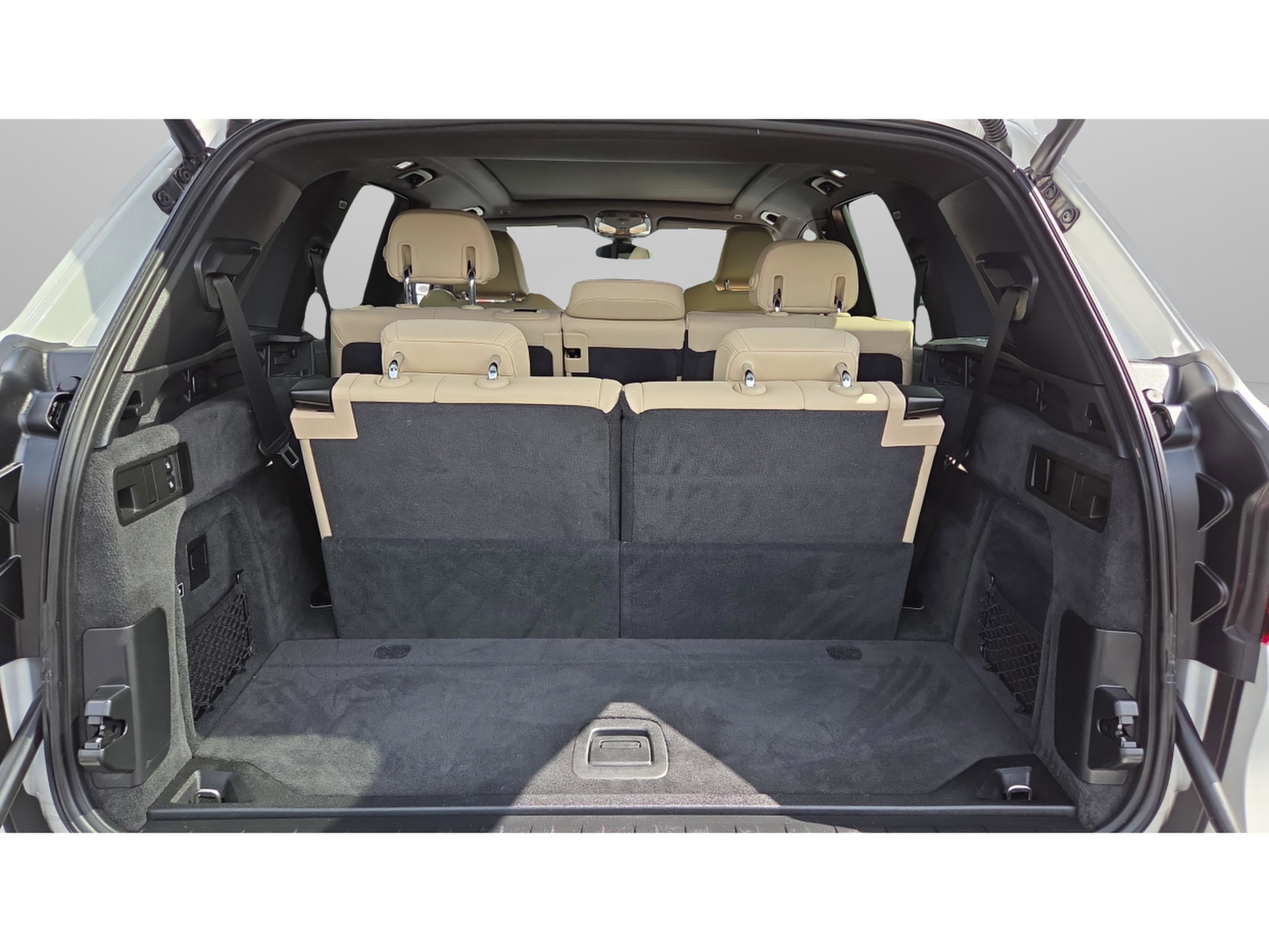 Used 2021 BMW X5 xDrive40i w/ M Sport Package image 16