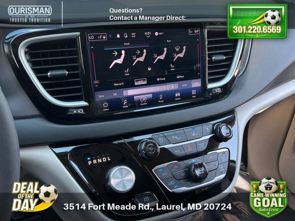 Used 2024 Chrysler Pacifica Touring-L FWD image 15