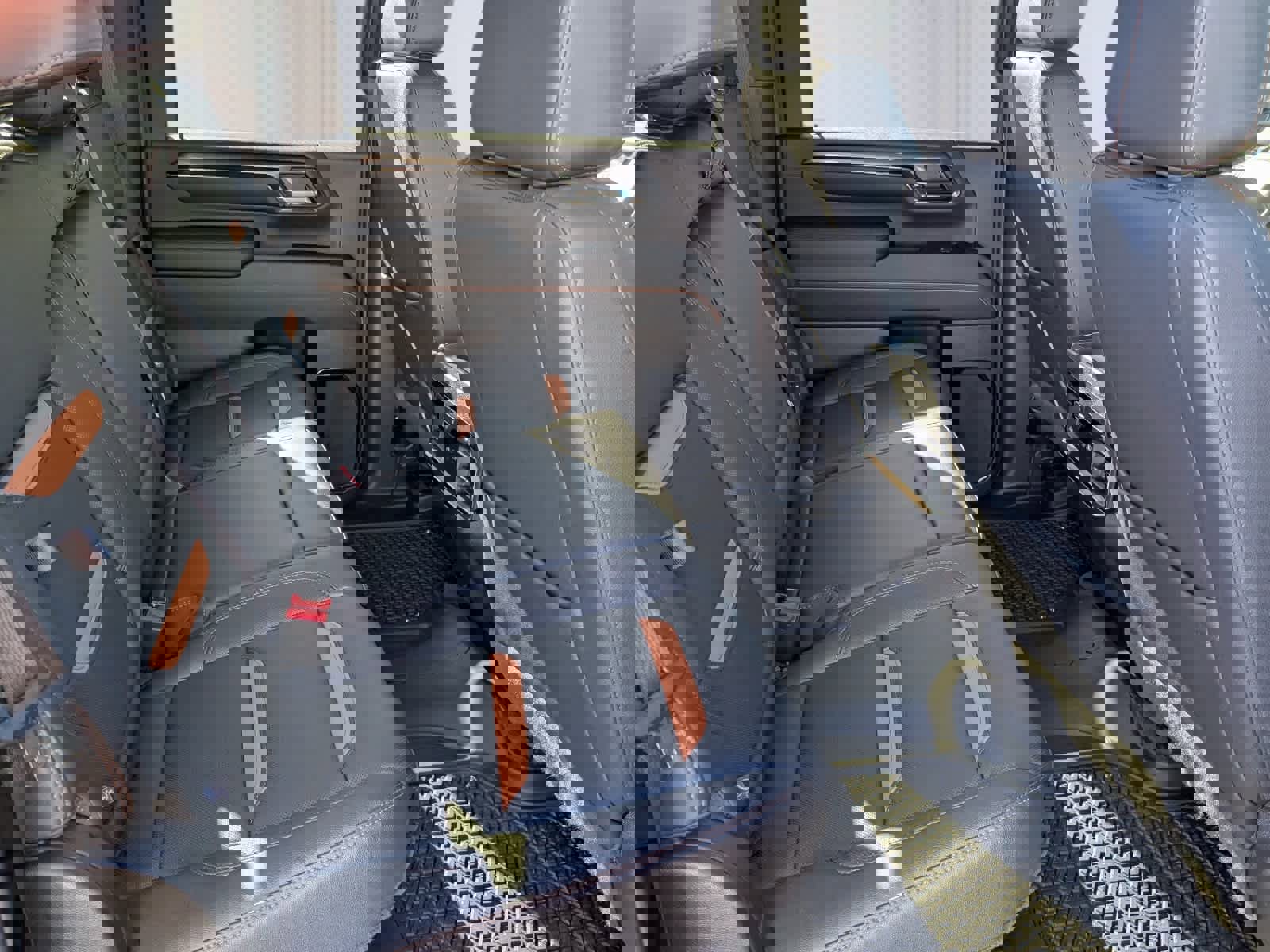 Certified 2024 GMC Sierra 2500 AT4 w/ AT4 Preferred Package image 9