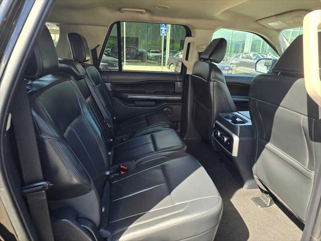 Used 2024 Ford Expedition Max XLT AWD/4WD image 13