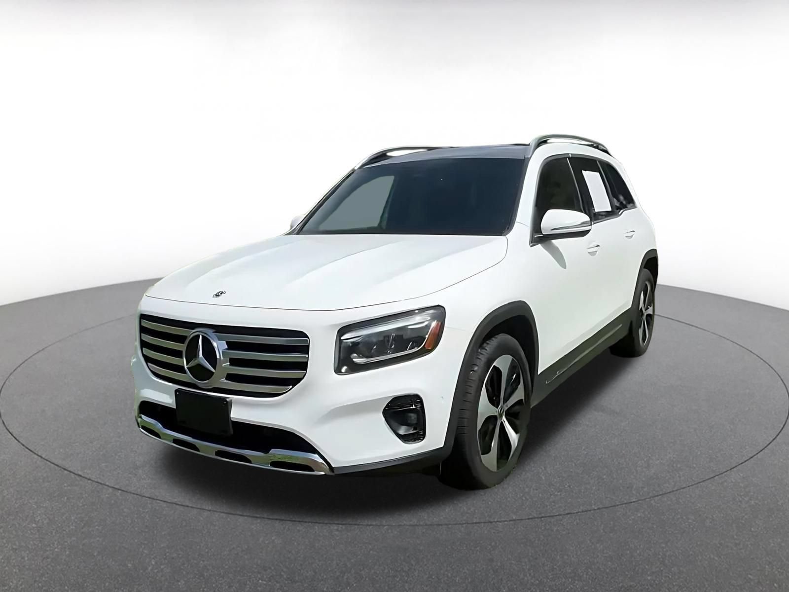 Used 2025 Mercedes-Benz GLB 250 image 7