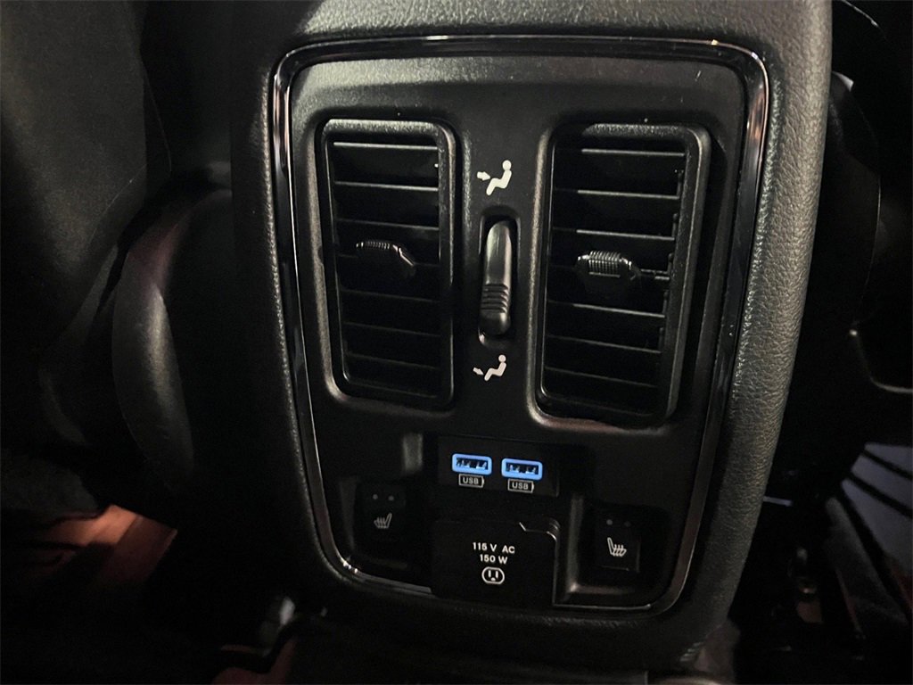 Used 2017 Jeep Grand Cherokee SRT image 19