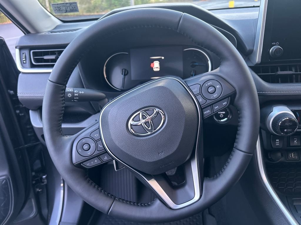 New 2025 Toyota RAV4 XLE image 14