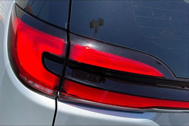 New 2023 Chrysler Pacifica Touring-L image 12