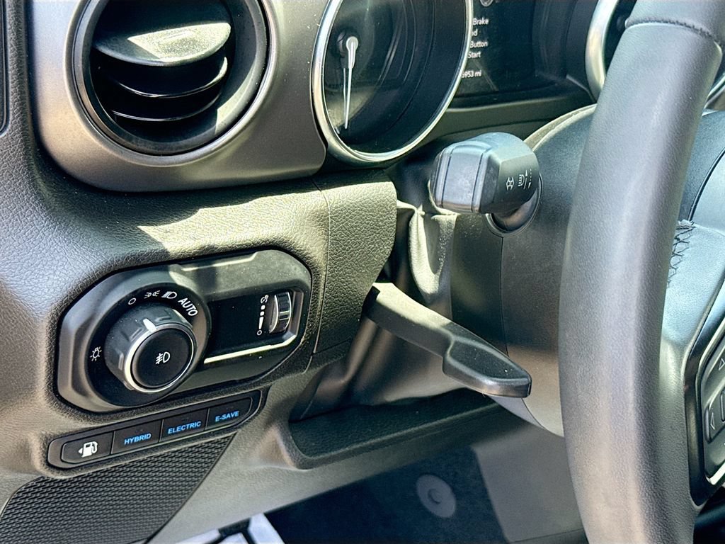 Used 2023 Jeep Wrangler Unlimited AWD/4WD image 11