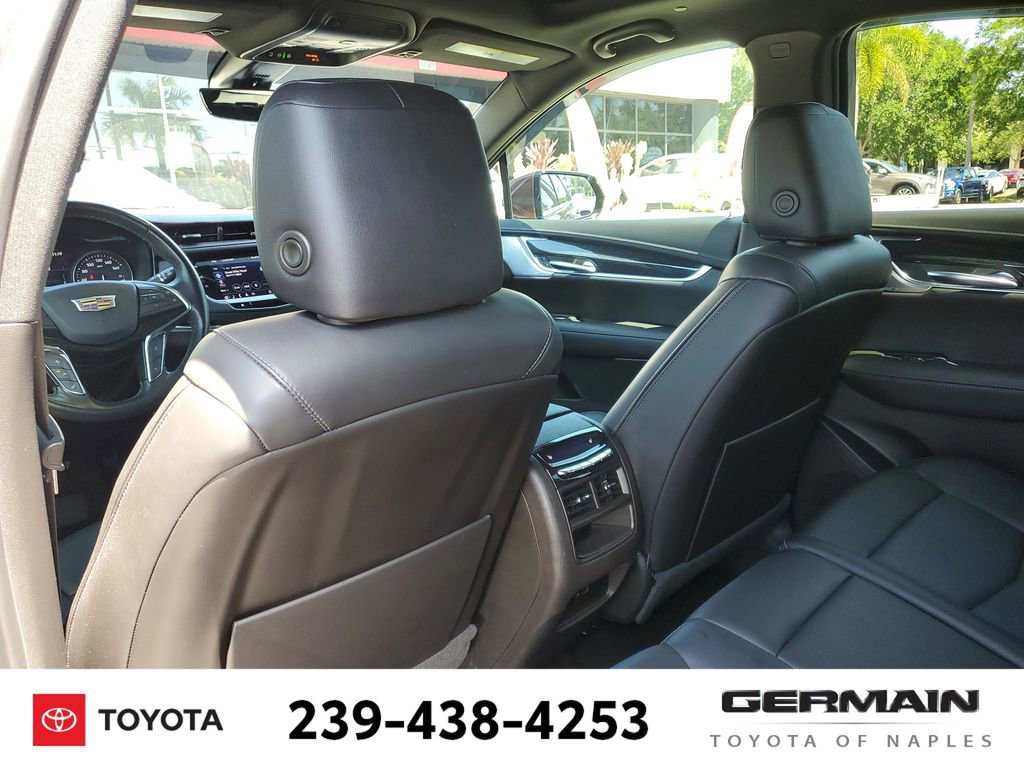 Used 2022 Cadillac XT5 Premium Luxury w/ Technology Package FWD image 24
