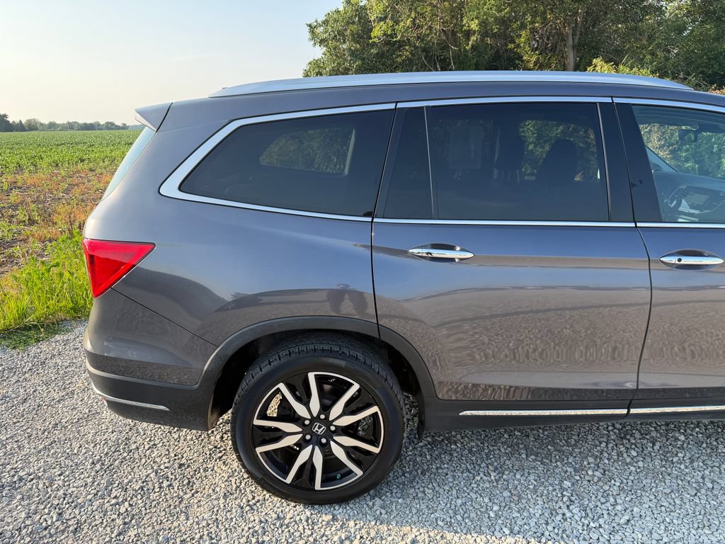 Used 2019 Honda Pilot Touring image 26