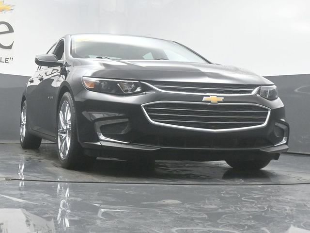 Used 2018 Chevrolet Malibu LT w/ Leather Package image 3