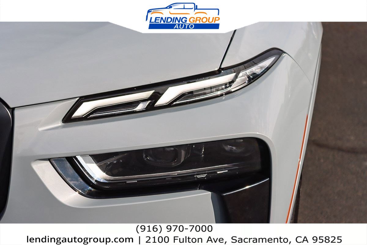 Used 2023 BMW X7 xDrive40i w/ M Sport Package image 7