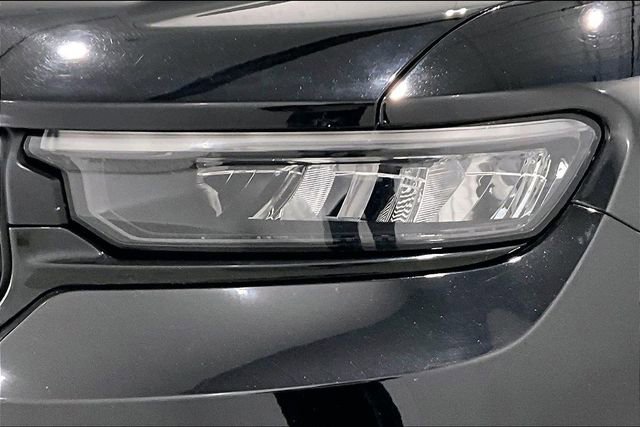 Used 2023 Jeep Grand Cherokee Limited w/ Luxury Tech Group II image 34