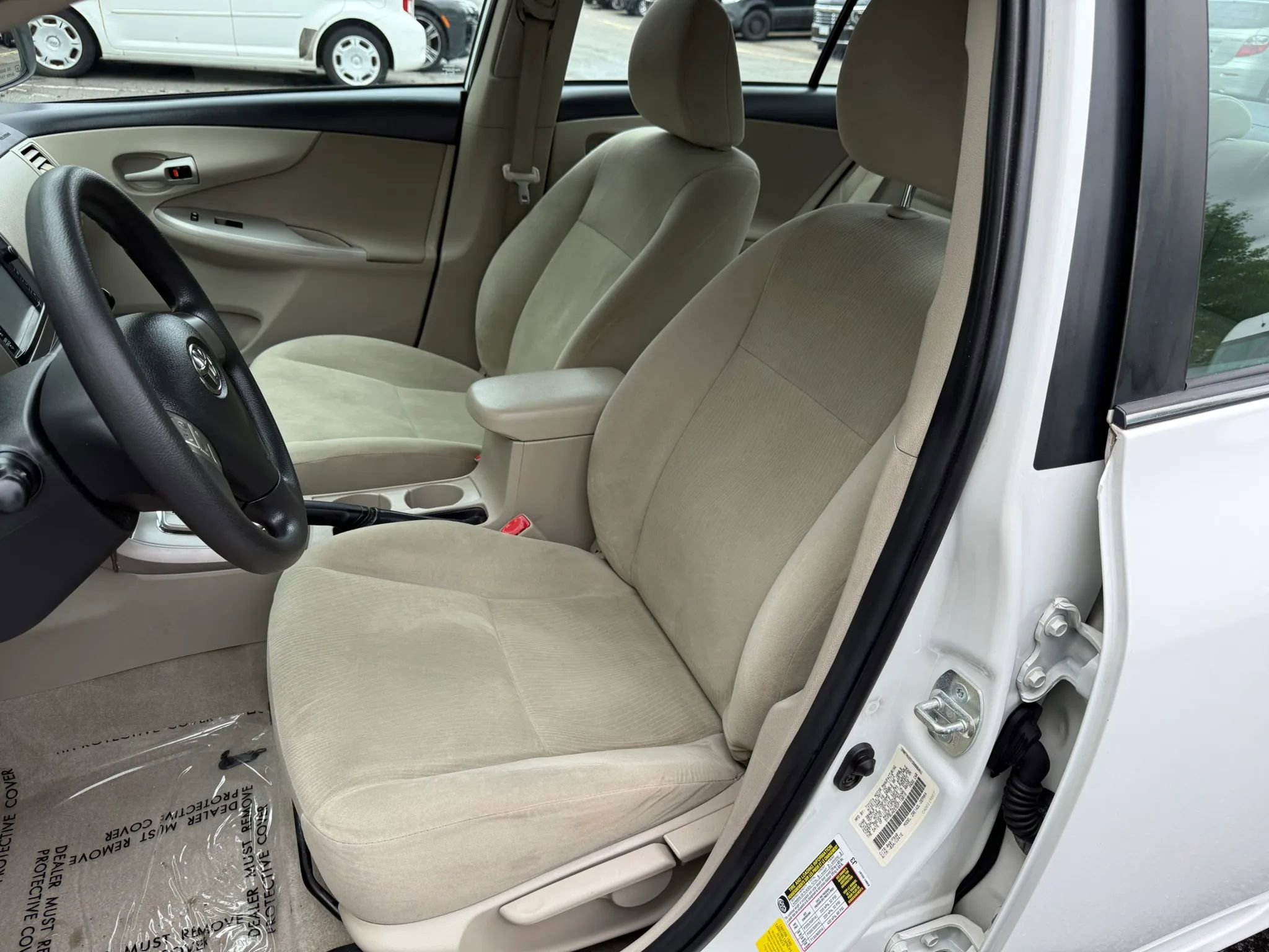 Used 2013 Toyota Corolla LE FWD image 16
