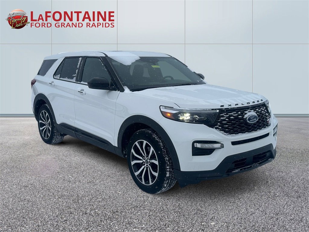 Used 2022 Ford Explorer ST image 3