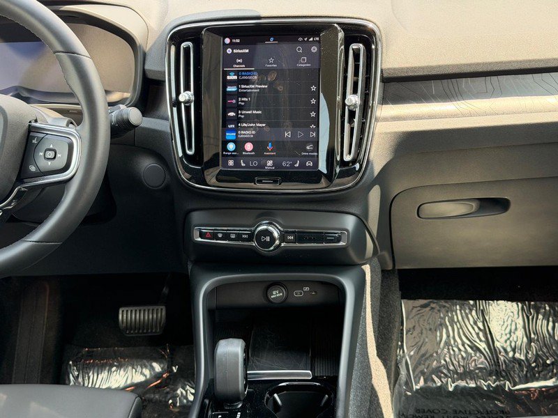 Certified 2023 Volvo C40 Recharge Core w/ Protection Package Premier AWD/4WD image 14