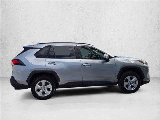 Used 2021 Toyota RAV4 XLE FWD image 4