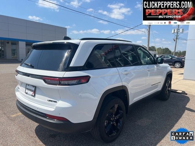 Used 2025 Jeep Grand Cherokee Limited w/ Black Appearance Package AWD/4WD image 7