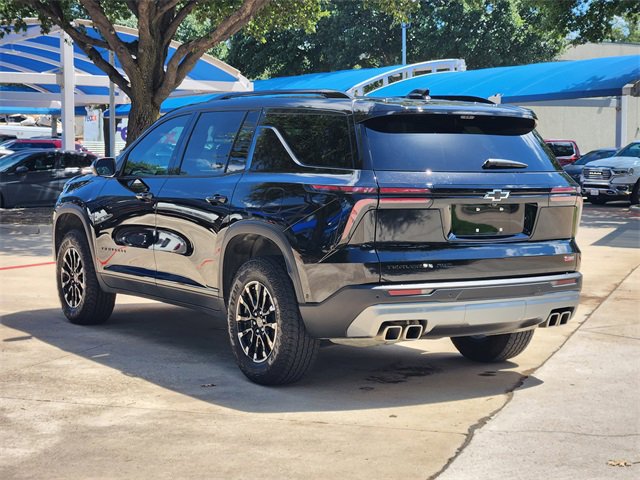Used 2025 Chevrolet Traverse Z71 w/ Enhanced Driving Package AWD/4WD image 3