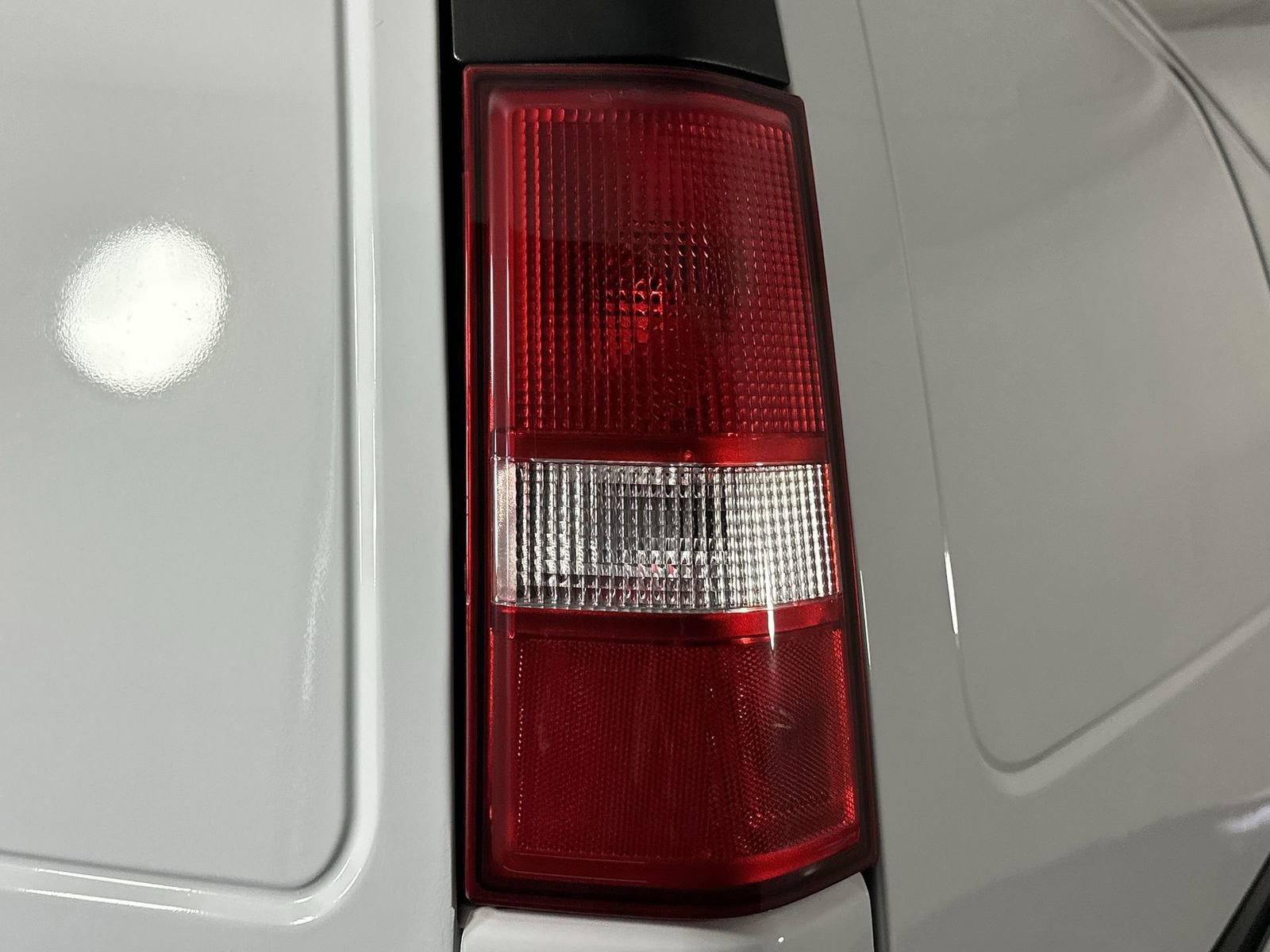 Used 2020 GMC Savana 2500 image 28