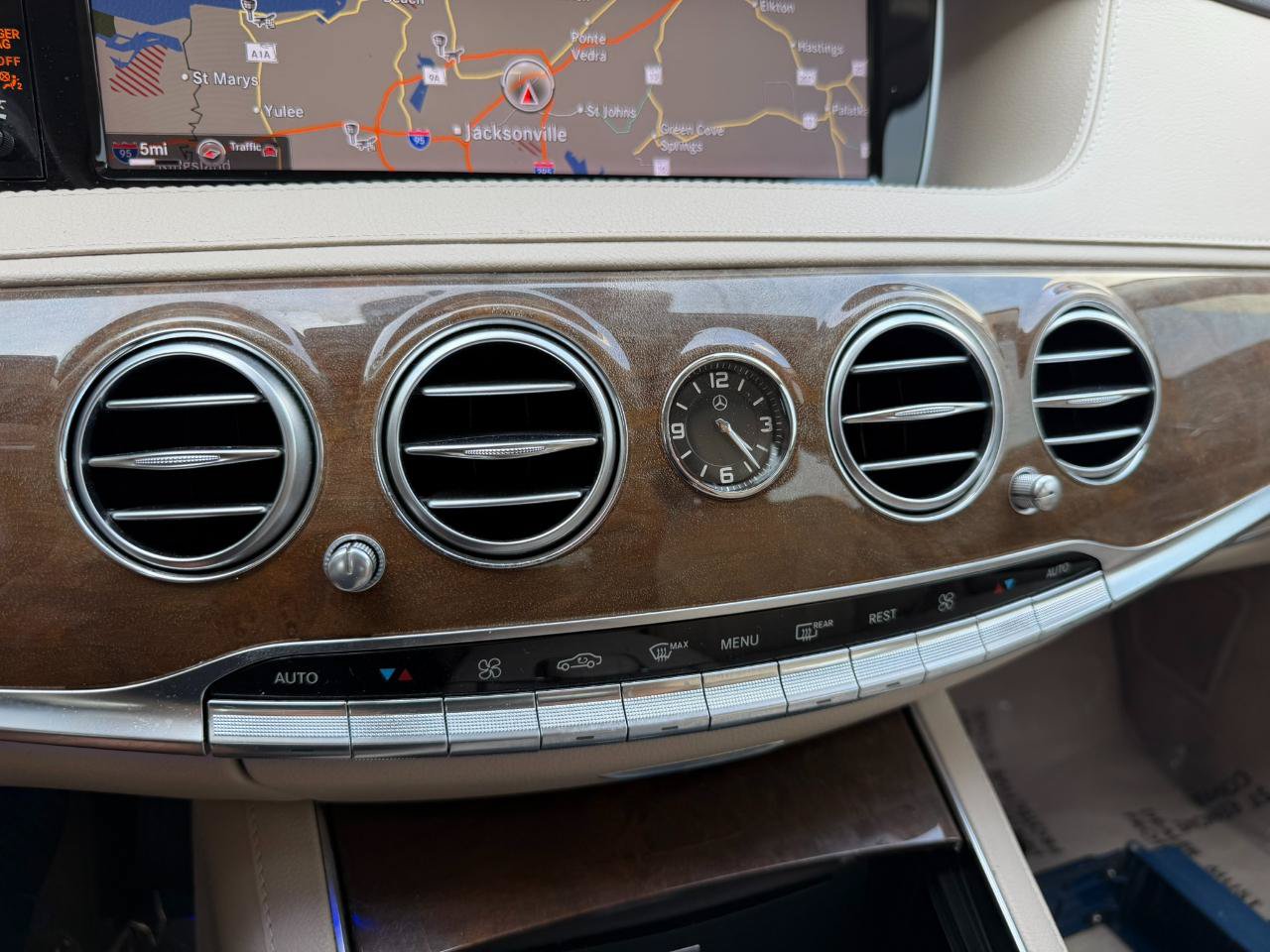 Used 2014 Mercedes-Benz S 550 Sedan image 34